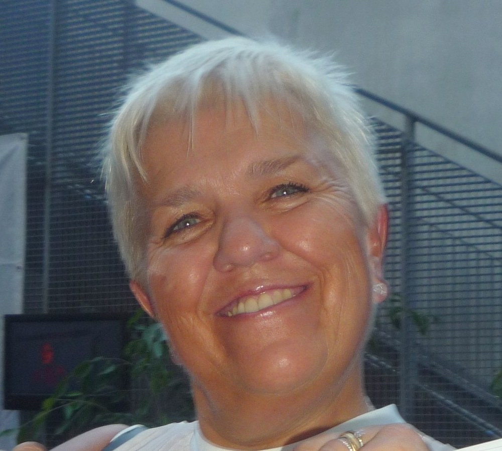 Mimie Mathy, souriante, lors d’une rencontre avec le public en 2016